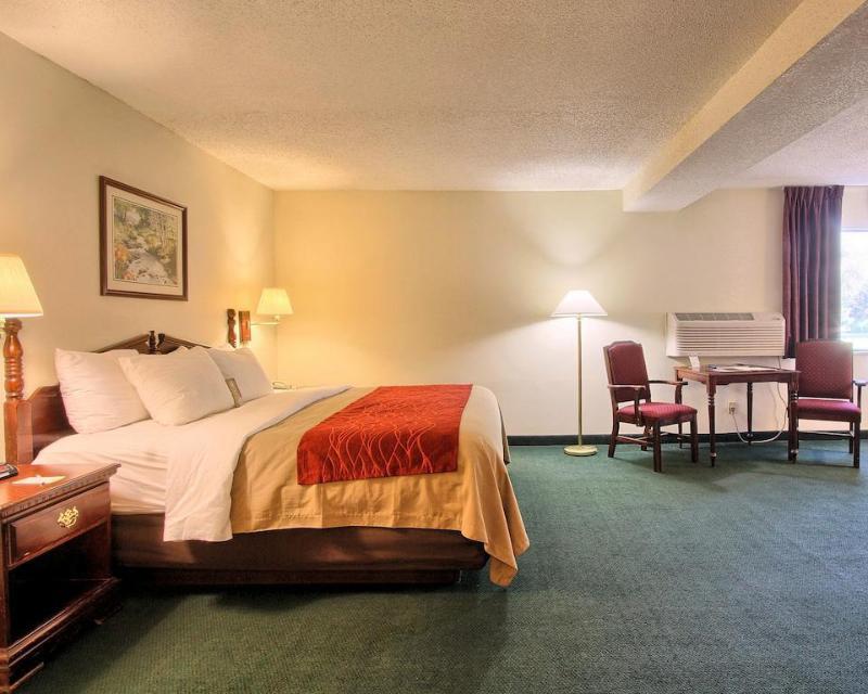 מלון Super 8 By Wyndham Chambersburg I-81 מראה חיצוני תמונה