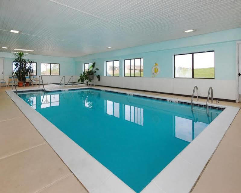 מלון Super 8 By Wyndham Chambersburg I-81 מראה חיצוני תמונה